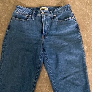 Madewell The Petite Curvy Perfect Vintage Straight Jean in Earlwood Wash